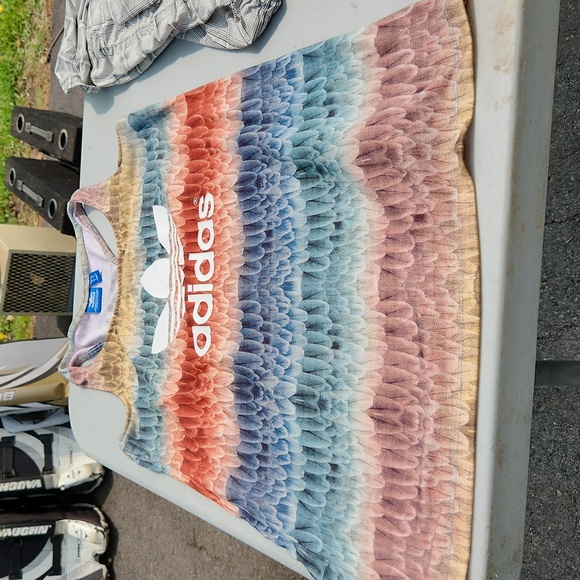 Tank Top - Picture 2 of 5